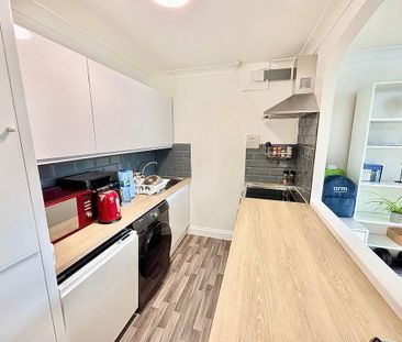 1 bedroom flat to rent - Photo 6