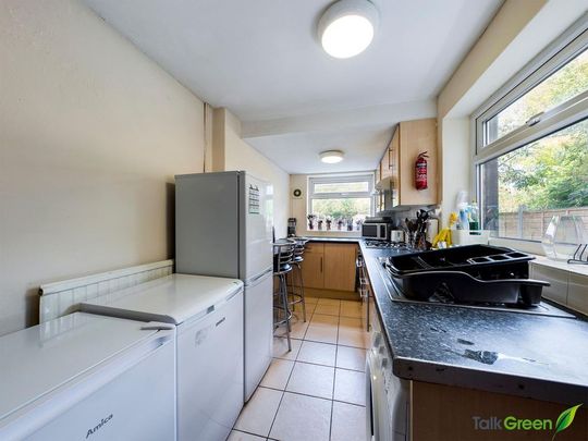 5 bedroom house to rent - Photo 1