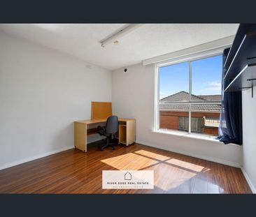3/17 Gordon Street, Footscray, Vic 3011 - Photo 4