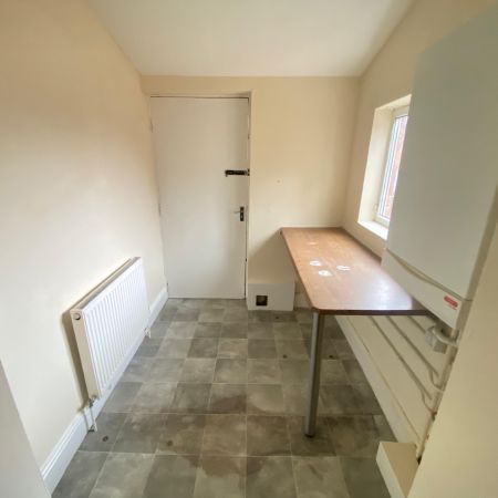 2 bed flat to rent in Canning Street, Benwell, Newcastle upon Tyne, NE4 - Photo 3