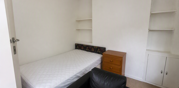 4 bedroom house to rent - Photo 2