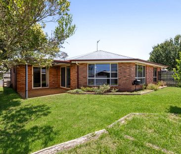 Renovated Spacious Modern Family Home in Great Location - Photo 5