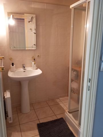 Location Appartement 2 pièces 45m² - Photo 3