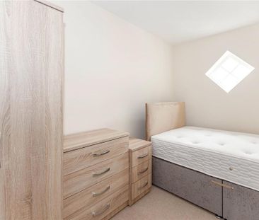 6 bedroom semi-detached house to rent - Photo 5