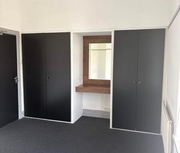 Large First Floor Front Room – Norfolk Street - Photo 2