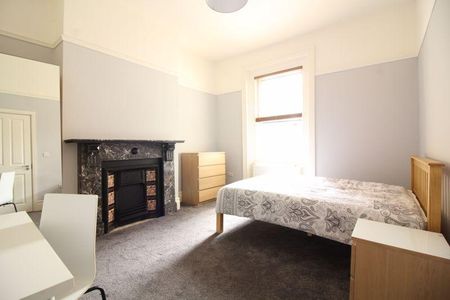 6 bedroom terraced house to rent - Photo 3