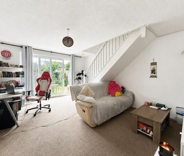 2 bedroom semi-detached house to rent - Photo 2