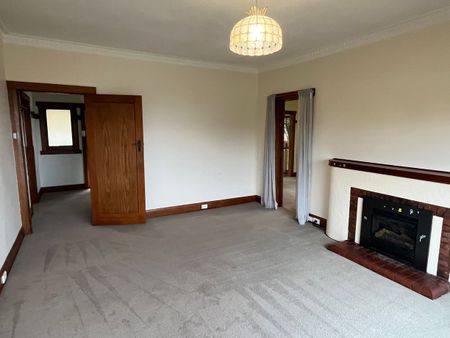 Apartment Living with Views - Photo 4