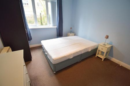 2 bedroom apartment to rent - Photo 3