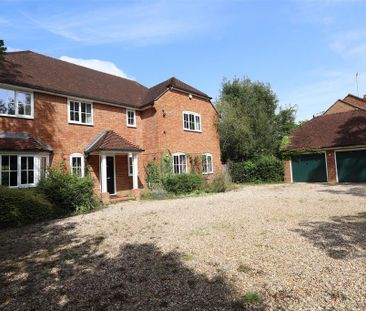 4 bedroom detached house to rent - Photo 5