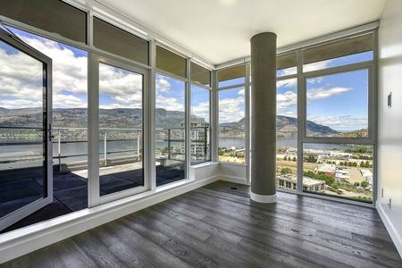 Executive 21st floor Luxury Penthouse - Photo 2