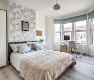 6 bedroom house to rent - Photo 1