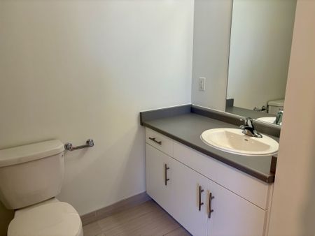 For Lease - 396 Queens Avenue Unit# 102, London East, Ontario - Photo 5