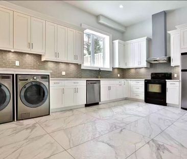 For Lease - 36 Sussex Avenue, Richmond Hill, Ontario - Photo 1