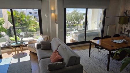 Jardín privado, diseño y luz | Chalet de esquina único en Boadilla - Foto 3