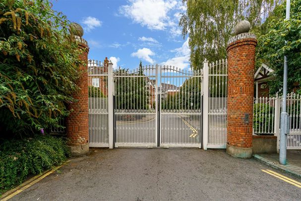 The Sweepstakes, Ballsbridge, Dublin 4 - Photo 1