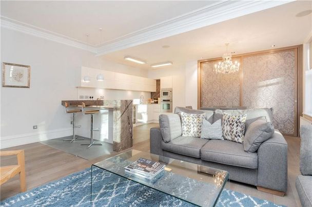 2 bedroom flat to rent - Photo 1