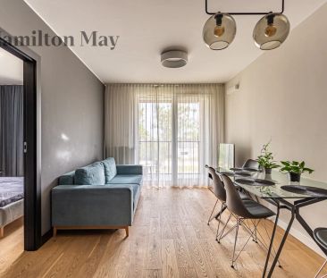 Cichy apartament z jedną sypialnią i balkonem Metro Szwedzka - Zdjęcie 1