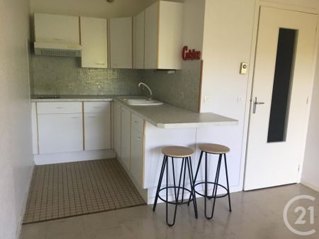 Location Appartement 2 pièces 41m² MONTPELLIER 34090 - Photo 2