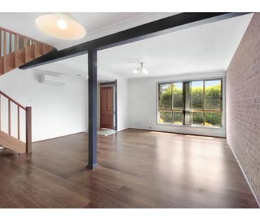 2 / 18 Mangerton Road, Wollongong, NSW 2500 - Photo 5