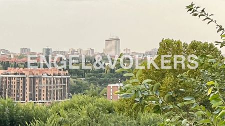 Ático de alquiler en Calle de Carmen Cobeña, Acacias - Photo 4