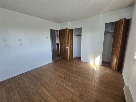 2020-408 Gauthier, Sherbrooke - Photo 2