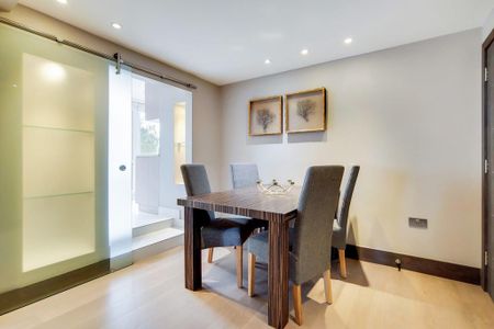 3 bedroom flat to rent - Photo 4