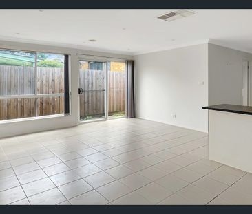 Good size home in great location - Photo 2