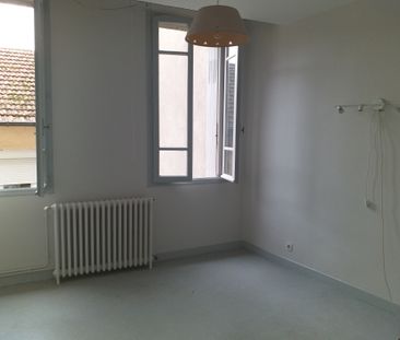 Location Appartement 2 pièces 51m² MOISSAC 82200 - Photo 3