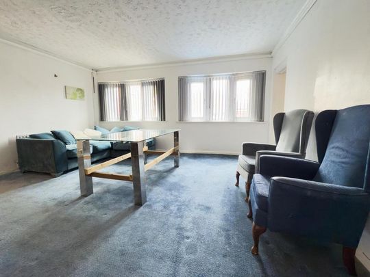 1 bedroom in a house share to rent - Photo 1