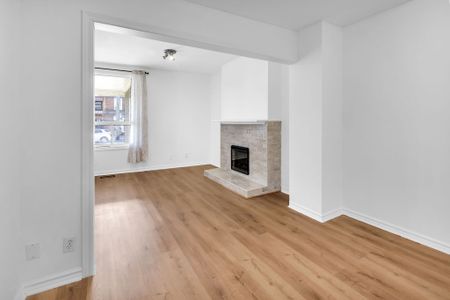 For Lease - 2346.5 Queen Street Unit# Main, Toronto, Ontario - Photo 3