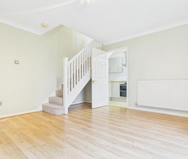 1 bedroom semi-detached house to rent - Photo 2