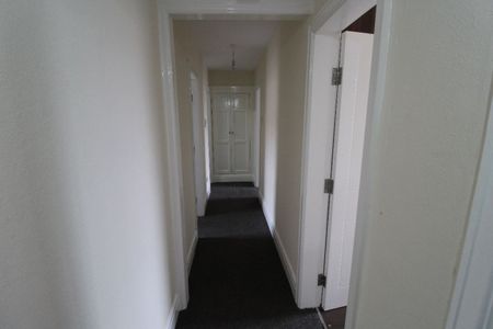 Latham Street Flat, PRESTON, Lancashire PR1 3TE - Photo 3