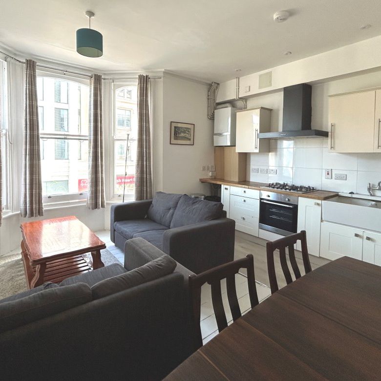 London Road - Photo 1