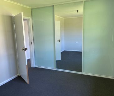 Sought after, quiet location - Photo 3