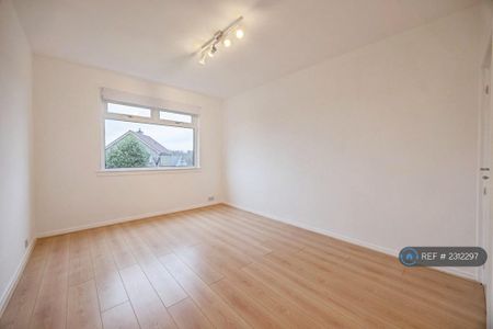 4 bedroom detached house to rent - Photo 5