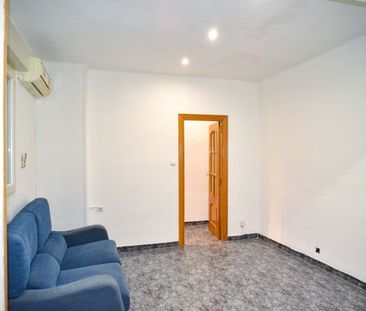 Refurbished flat at Xirivella entrance - Photo 1