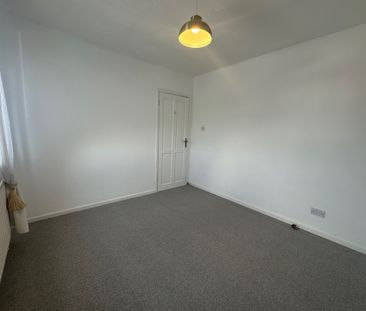 Ocklynge Avenue, Eastbourne - Photo 1