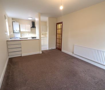 Headley Court, The Rough, Headless Cross, Redditch - Photo 1