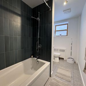 Appartement 4/2 à céder – Face aux Plaines d’Abraham cession de bail - Photo 2