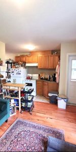 3 1/2 - Montréal (Côte-des-Neiges) - $1 325 /mois - Photo 4