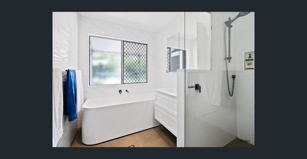 SHORT TERM LEASE - FULLY FURNISHED FOUR BEDROOM ACREAGE HOME - Photo 1