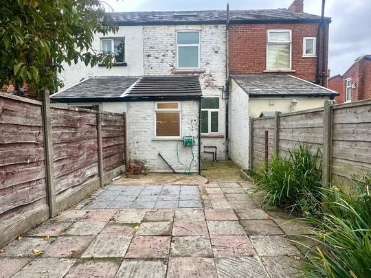 2 bedroom terraced house to rent - Photo 1