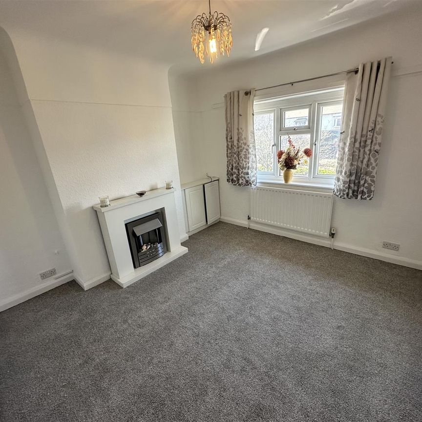 Telegraph Road, Heswall - Photo 1