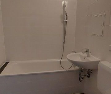 Hier lässt es sich aushalten: individuelle 4-Zimmer-Wohnung mit Aus... - Foto 1