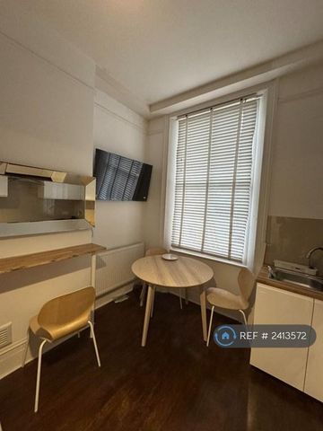 1 bedroom in a house share to rent - Photo 3