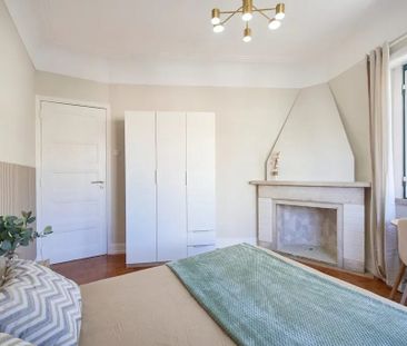 Rua da Palmeira, Lisbon, Lisbon 1200-219 - Photo 2