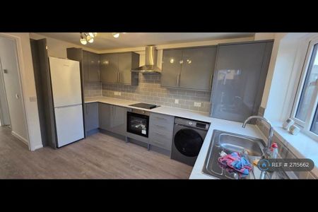 2 bedroom flat to rent - Photo 5