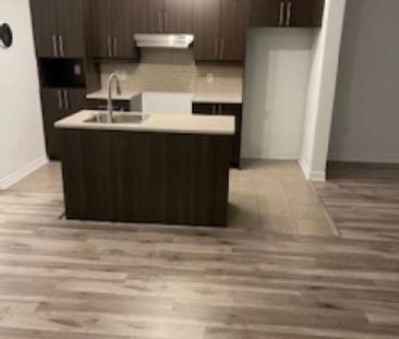 3 1/2 Porte Patio Avec Terrasse - Photo 3