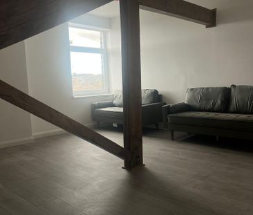 2 bedroom flat to rent - Photo 2